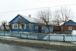 Один из первых сборных домов на 

Карла Маркса 59 (фото 2006 года)
